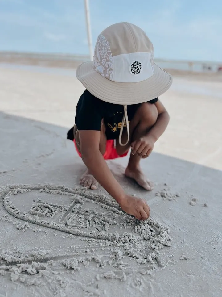 Beach Buddy Bucket Hat - Neutral