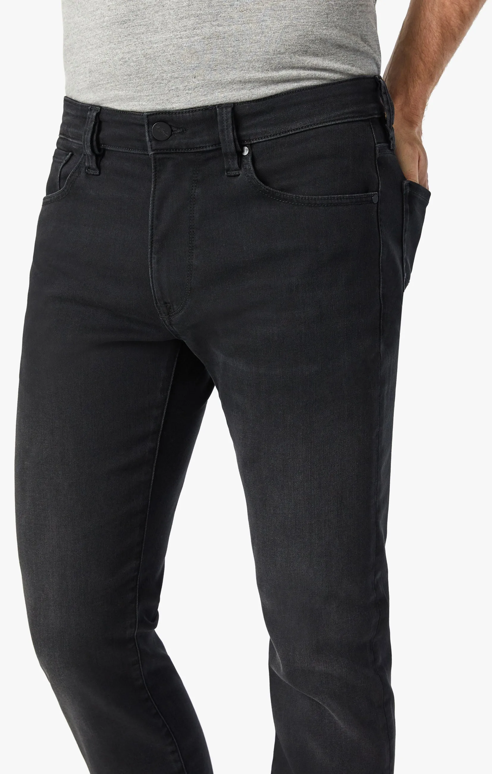 Courage Straight Leg Jeans In Dark Smoke Urban