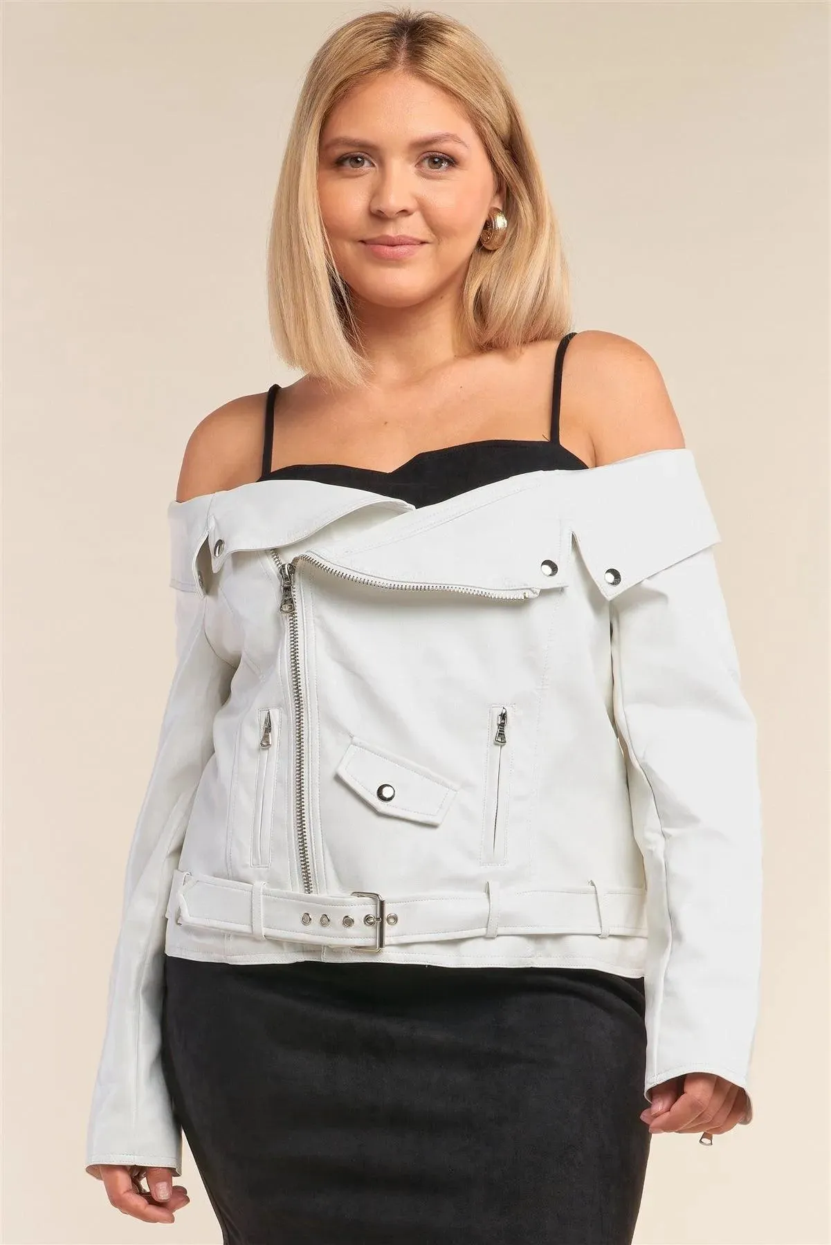 Junior Plus Size Snowball White Vegan Leather Off-The-Shoulder Oblique Zipper Belted Cropped Jacket /2-2-2