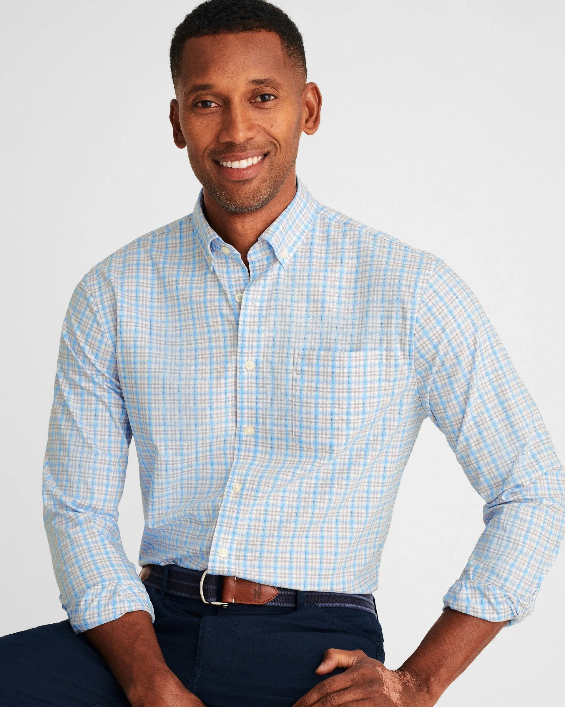 Novak PREP-FORMANCE Button Up Shirt in Maliblu by Johnnie-O