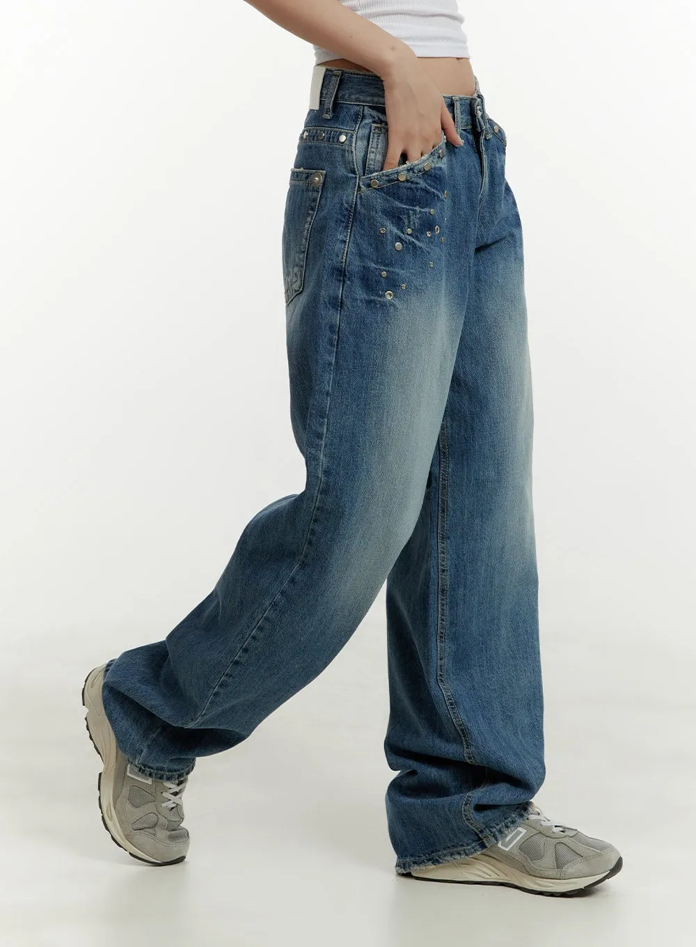 Studded Low Rise Baggy Jeans CY409