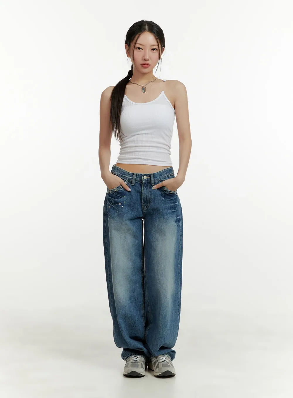 Studded Low Rise Baggy Jeans CY409
