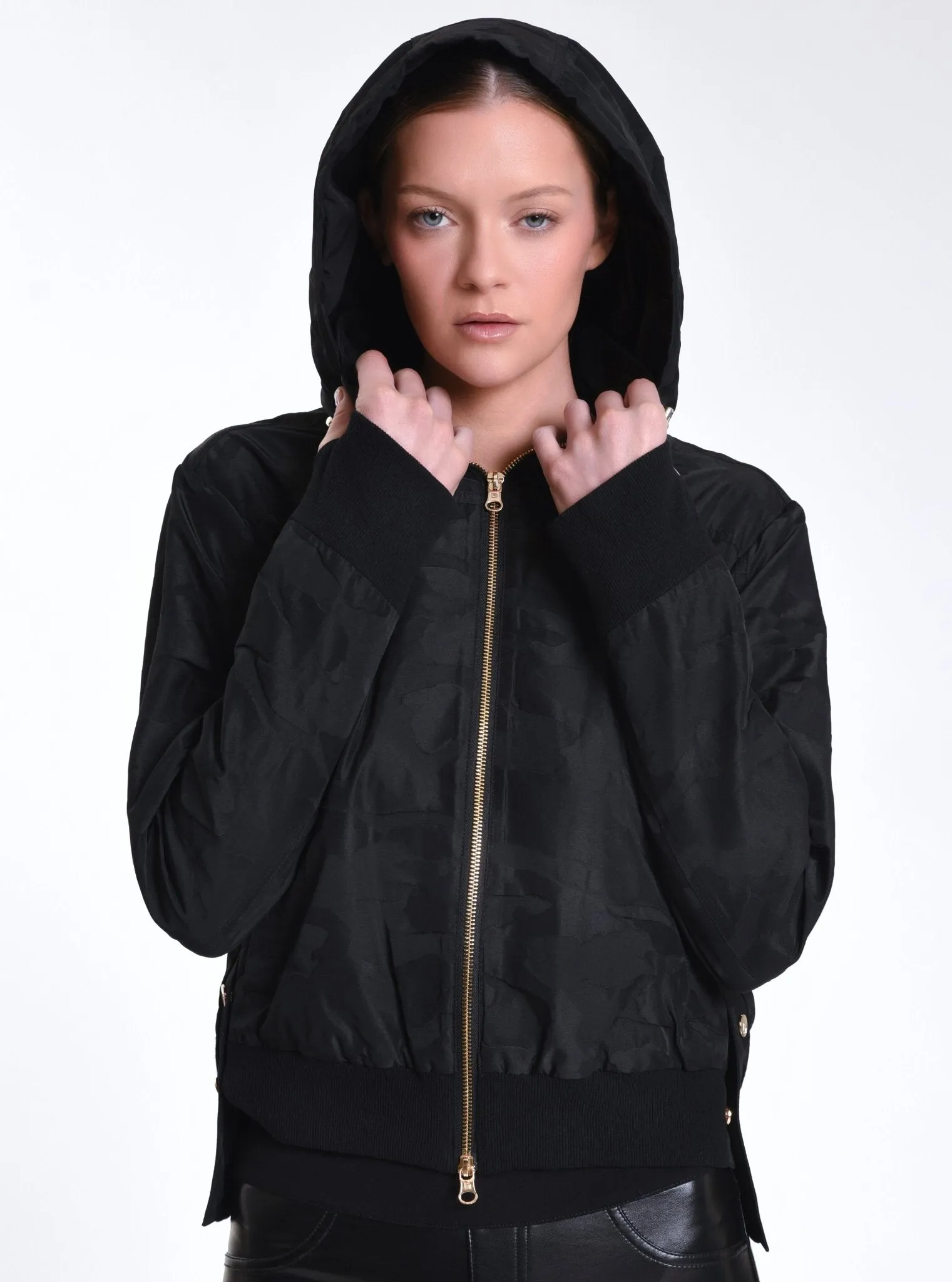 Violette Gold Camo Bomber
